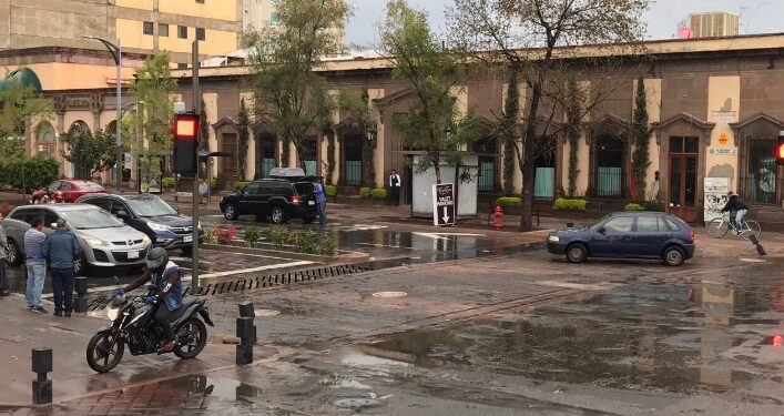 Viernes nublado con algunos chubascos en SLP