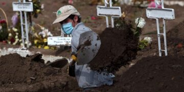 ¿Cuánto gana un sepulturero en México?