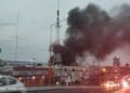 Registran de incendio cerca de Canal 13 esta mañana