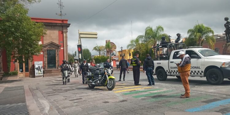 Estudiantes de la UASLP realizan bloqueos intermitentes para exigir seguridad
