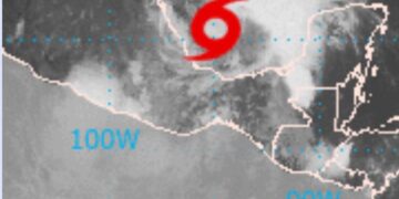 Alertan Zona Huasteca y Media por trayectoria de la Tormenta Tropical Karl