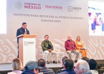 Ricardo Gallardo acude a subasta de bienes para devolver al pueblo lo robado