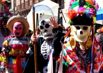 Impresionante afluencia de familias en “Xantolo se vive en tu ciudad”