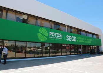 SEGE ordenó no suspender clases para evitar el mega puente por el Día de Muertos