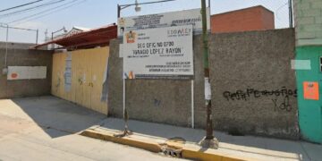 Le piden la tarea y alumno acuchilla a su maestra en secundaria de Chimalhuacán