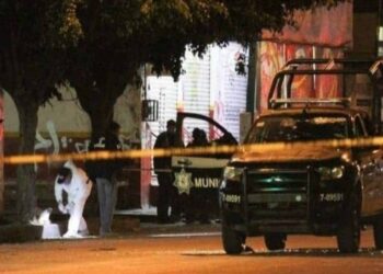 VIDEO| Jornada violenta en Sonora dejó varios muertos, incendio de autos, casas baleadas y un motín