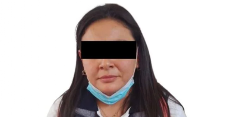 Detienen a maestra de kinder en Ecatepec por abusar de niña de 4 años y de 3 pequeñitos más
