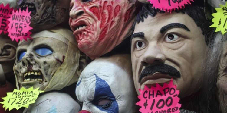 Uso de máscaras, disfraces de narcos y otros que están prohibidos en Culiacán