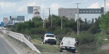 Hallan dos cráneos humanos a orilla de la carretera 57