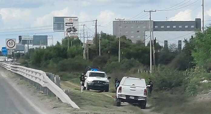 Hallan dos cráneos humanos a orilla de la carretera 57
