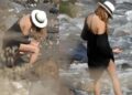 Fotos: Paulina Rubio se vuelve tendencia tras ser captada cagando en la playa