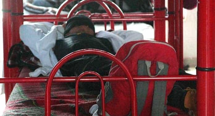 Migrantes venezolanos que llegan a SLP inician trámites de refugio en México