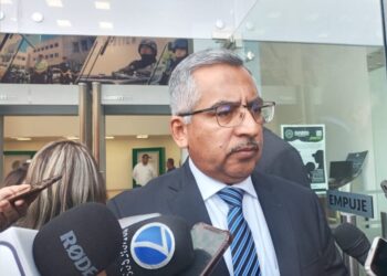 Fiscalía encuentra un tigre al catear una hacienda