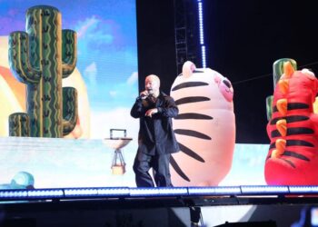 J. Balvin hizo vibrar a todos los “parceros” de San Luis Potosí en el arranque del Festival Navideño 2022