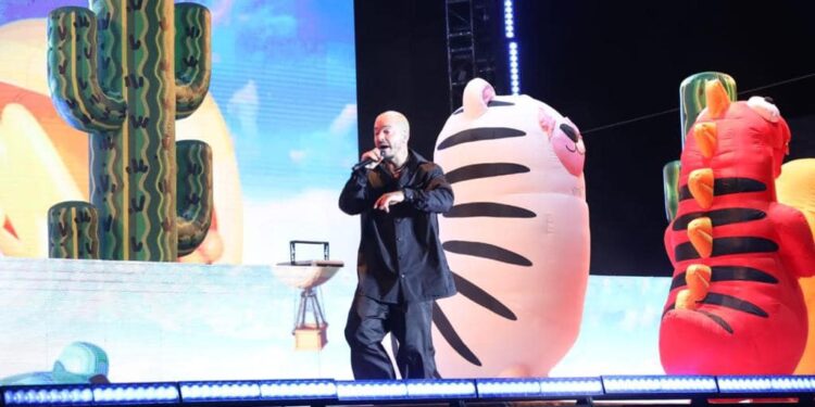 J. Balvin hizo vibrar a todos los “parceros” de San Luis Potosí en el arranque del Festival Navideño 2022