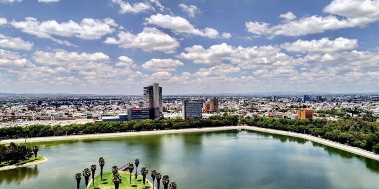 Lunes soleado en la capital potosina