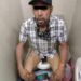 FOTOS| Ratero fue capturado en un baño público después de asaltar un transporte público