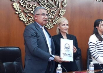 Ruíz Contreras entrega su primer informe de resultado al Poder Legislativo