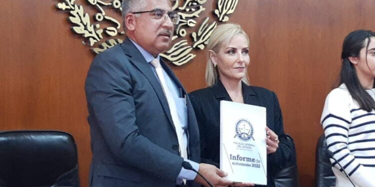 Ruíz Contreras entrega su primer informe de resultado al Poder Legislativo