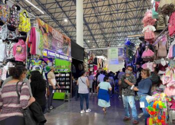 Fenapo ofrece espacios para el comercio local durante el próximo Festival Navideño