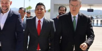 Marcelo Ebrard se negó a atender a la prensa potosina