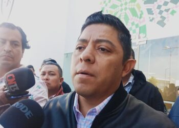 Hasta mil policías cuidaban a exfuncionarios y a sus hijos, reprobó Ricardo Gallardo