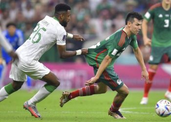 México ganó 2-1 a Arabia Saudita, pero no le alcanzó para clasificar a octavos