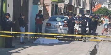 Maleantes en moto ejecutan a un hombre en Abastos