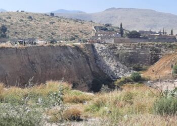 Hallan dos cadáveres encajuelados en un barranco en San Nicolás del Aguaje