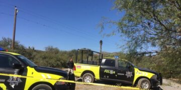Hallan cadáver dentro de una camioneta cerca del camino a La Mantequilla