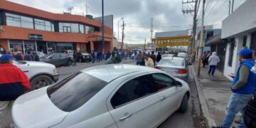 Taxistas protestan por asesinato de su compañero en el Circuito Potosí