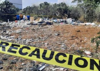 Rumbo a el Aguaje encuentran cadáver encobijado
