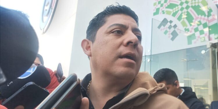 Hay personas que por robar un litro de leche pasan hasta 3 años en prisión, lamentó Ricardo Gallardo