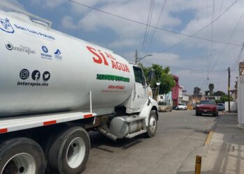 Prometen pronta solución a fuga de presa El Realito que ha dejado sin agua a varias colonias