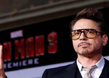 Revela Robert Downey Jr que su padre lo indujo a drogas a los 6 años