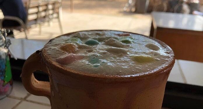 Mexquitic, el pulque inspirado en la ensalada de manzana navideña