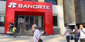 ¿Hoy lunes 12 de diciembre abren los bancos?