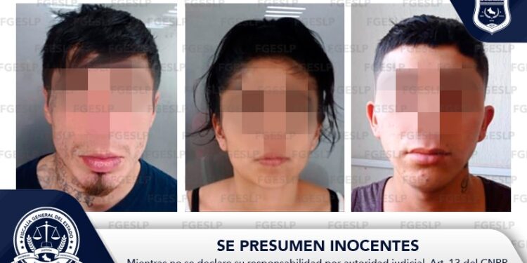 Tras robo violento de un automóvil; tres personas fueron detenidas