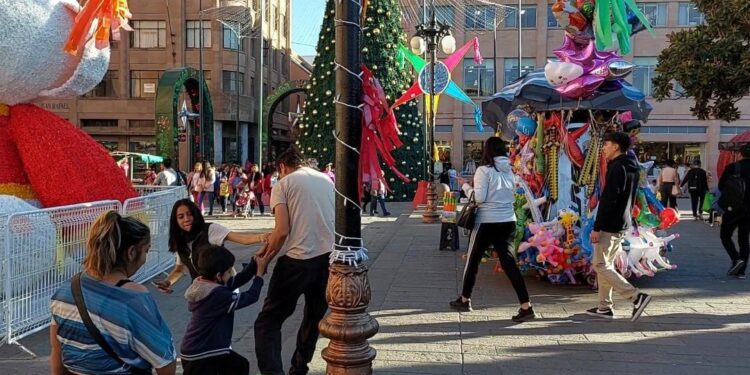 Se registra gran afluencia en el Centro Histórico por compras navideñas de último minuto