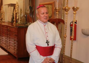 Arzobispo emérito de San Luis Potosí Jesús Carlos Cabrero fue hospitalizado