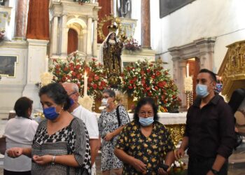 Iglesia Católica pedirá uso del cubrebocas al interior de los templos: Tomas Cruz