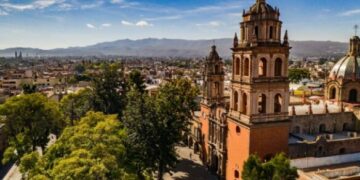 Miércoles soleado en la capital potosina
