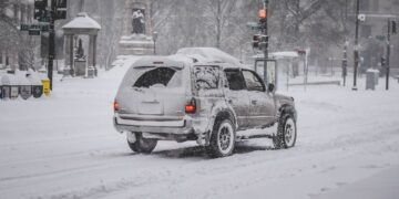 Tormenta invernal perturba la Navidad en EU; aerolíneas cancelan más de 4 mil vuelos