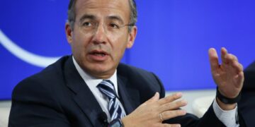 Otro expresidente mexicano se va a España: Calderón vivirá y dará clases en ese país