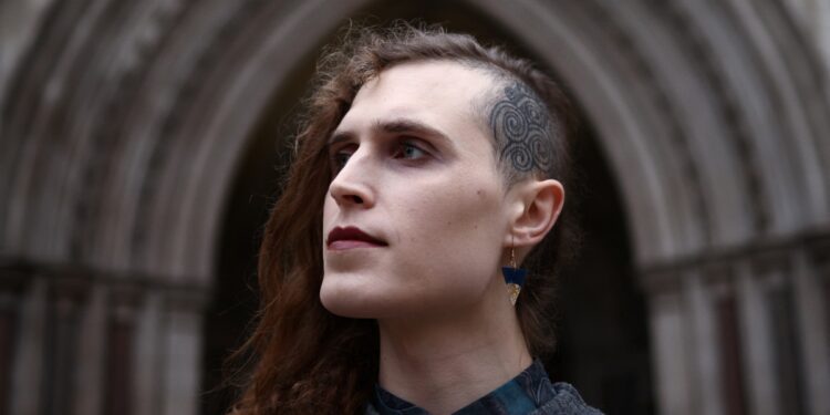 Congreso de España aprueba ‘ley trans’ tras meses de discusiones