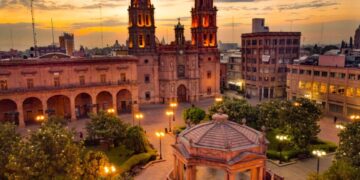 Lunes parcialmente nublado en SLP