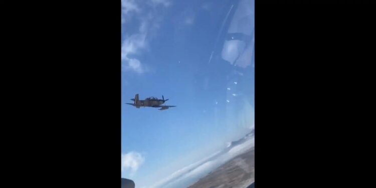 VIDEO: Aviones de combate del Ejército “cazan” a narcos en Sonora