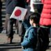 Japón ofrece un millón de yenes por hijo, a cada familia que se mude de Tokio