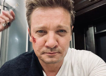 Jeremy Renner reaparece en redes y lanza mensaje de agradecimiento