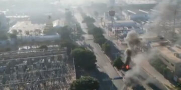 VIDEO. Dron muestra incendios y narcobloqueos en Culiacán tras captura de Ovidio Guzmán